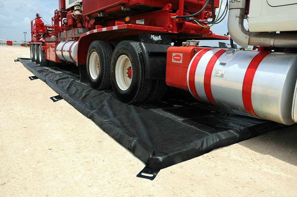 UltraTech's Revolutionary Ultra-Containment Berm® Foam Wall Model - 4-Inch PVC 22 oz. for Easy Spill Control!