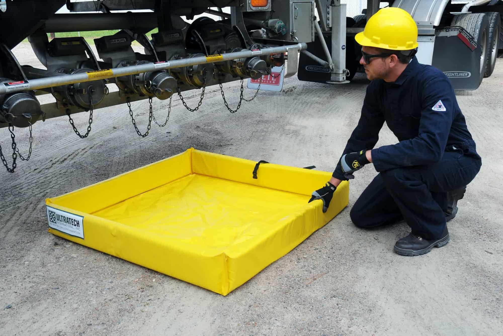UltraTech Ultra-Containment Berm® - Mini Foam Wall Model (Duck Pond): Your Rapid Spill Solution