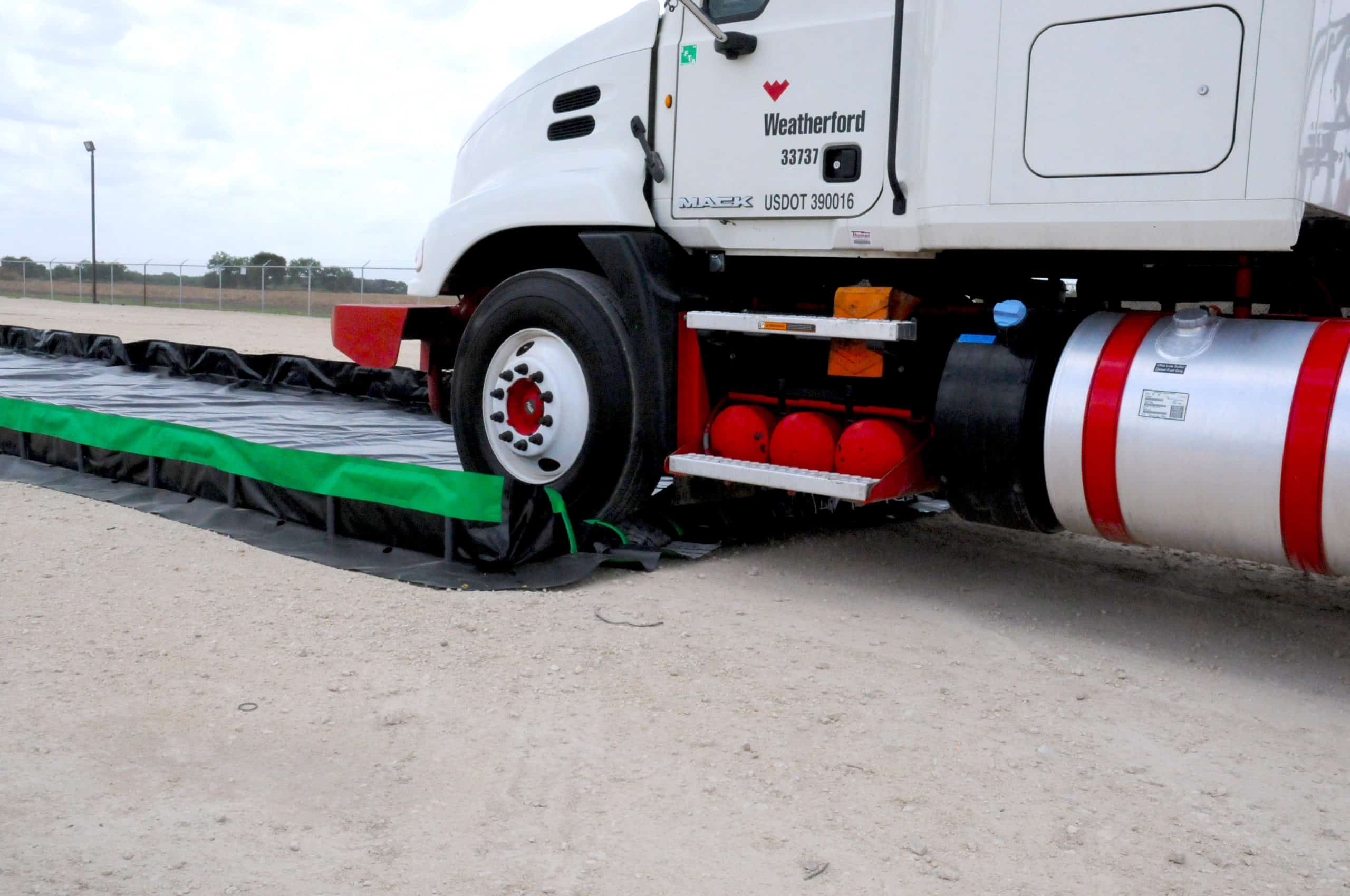 UltraTech Ultra-Containment Berm® - The Ultimate Solution for Spill Containment